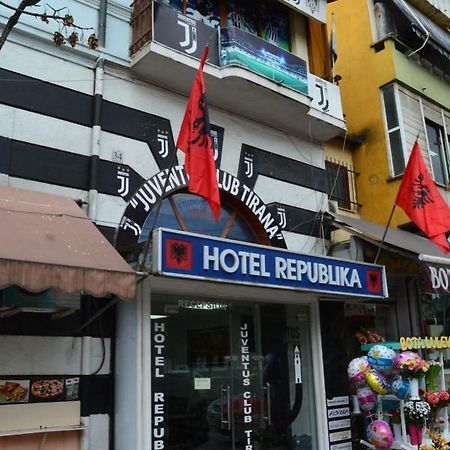 Hotel Republika ティラナ エクステリア 写真