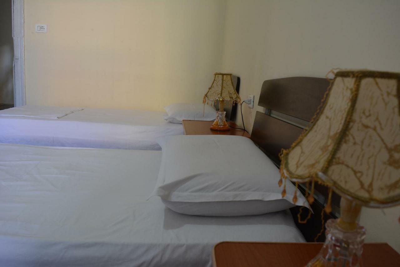 Hotel Republika ティラナ エクステリア 写真